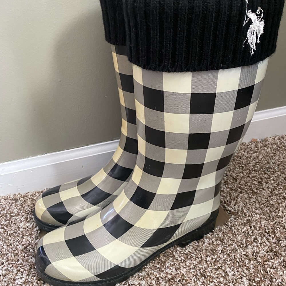 Black and white checkered rain boots in size 9, by Ralph Lauren